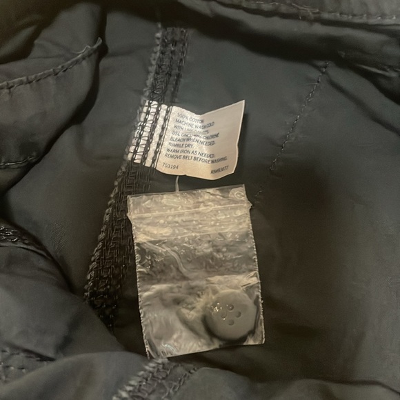 St. John Bay Women’s SZ 4P Gray 4 Pocket Cotton Shorts - Picture 10 of 12